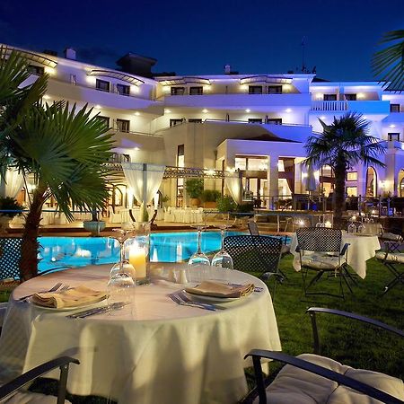 טריקלה Aeton Melathron Hotel מראה חיצוני תמונה