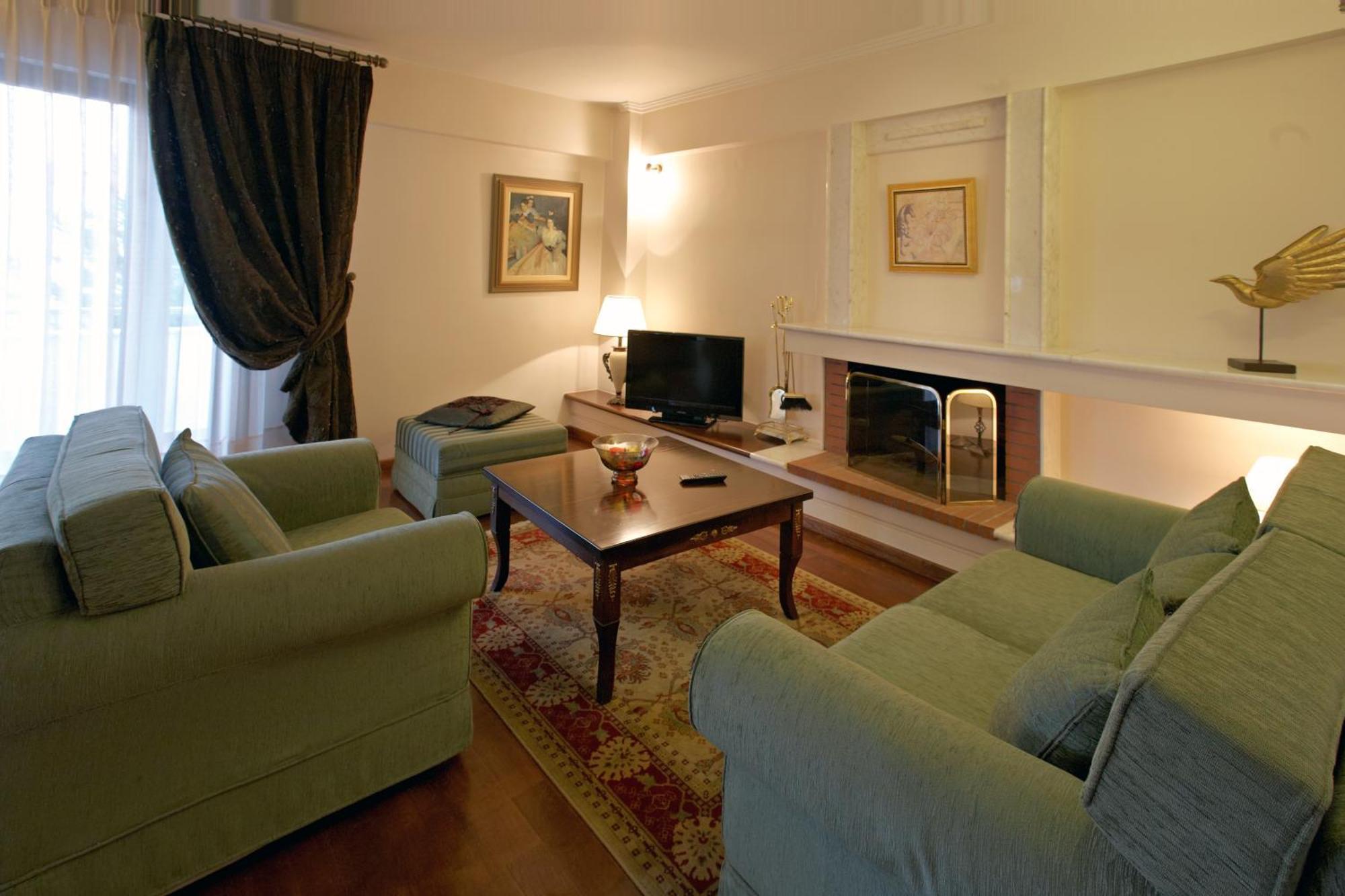 טריקלה Aeton Melathron Hotel מראה חיצוני תמונה